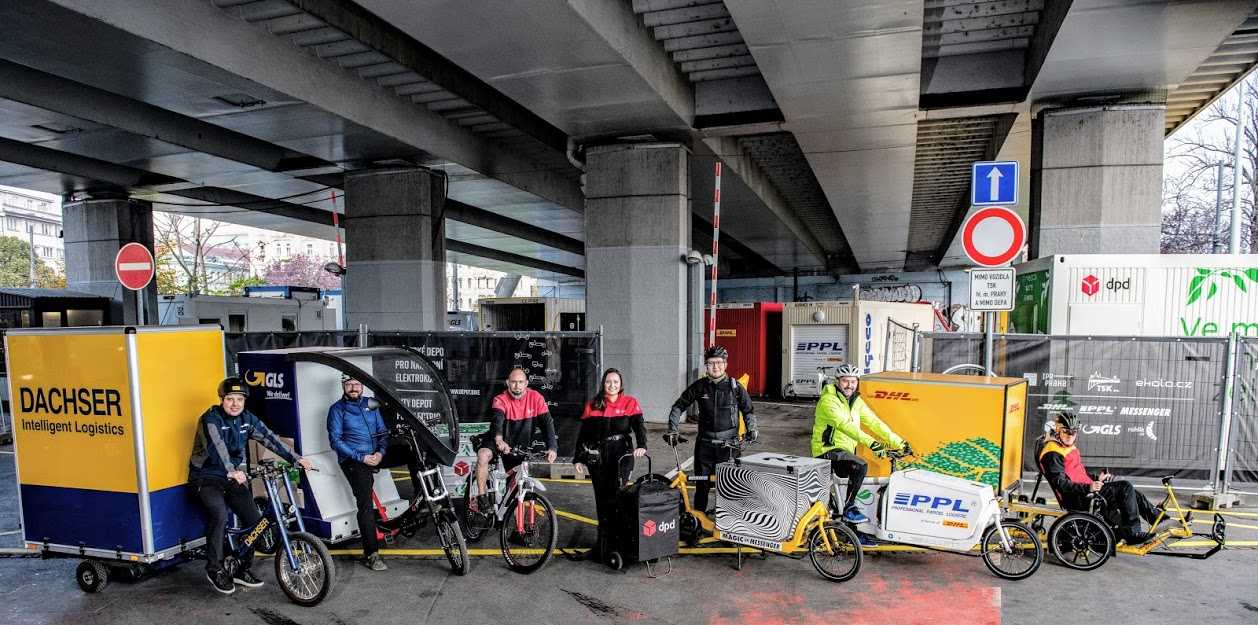 Praha jde příkladem v podpoře udržitelné městské logistiky – otevřela první cyklo-depo v Česku 01